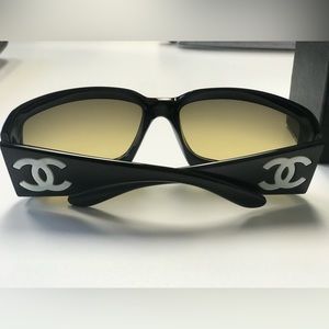 RARE! CHANEL 5076- H MOTHER OF PEARL CC LOGO SUNGLASSES